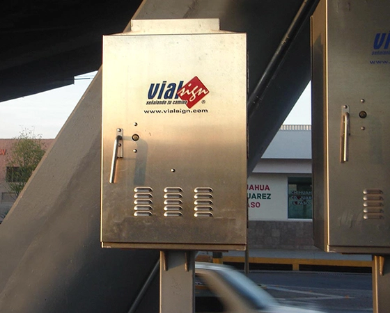 Respaldos de energía UPS imagen-producto-respaldo-energia-g2c